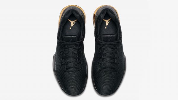Nike Air Jordan 31 Matalat Kengät Miehille Musta Kulta