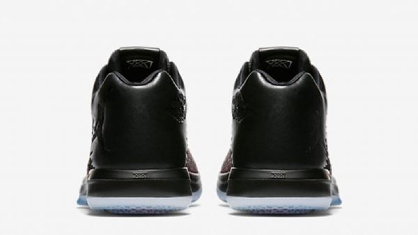 Nike Air Jordan 31 Matalat Topit Kiiltävät Kengät Miehille Musta