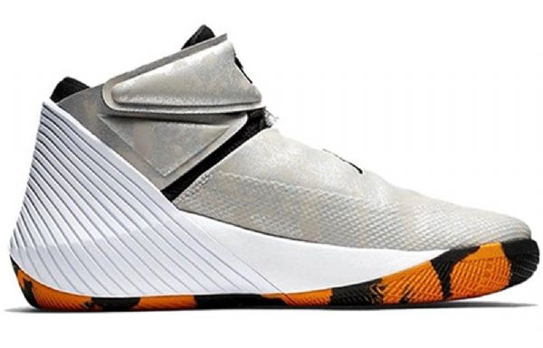 Nike Air Jordan Miksi Ei Zer01 Naisten Tennarit Hopea