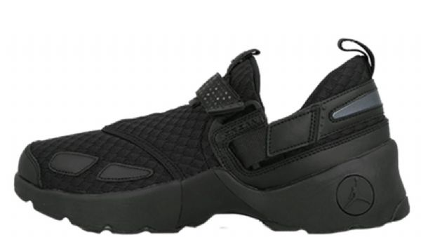 Nike Air Jordan Trunner Lx Triple Kengät Miehille Musta