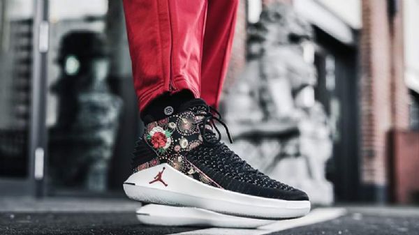 Nike Air Jordan 32 Kiinalaisen Uudenvuoden Kengät Miehille Musta
