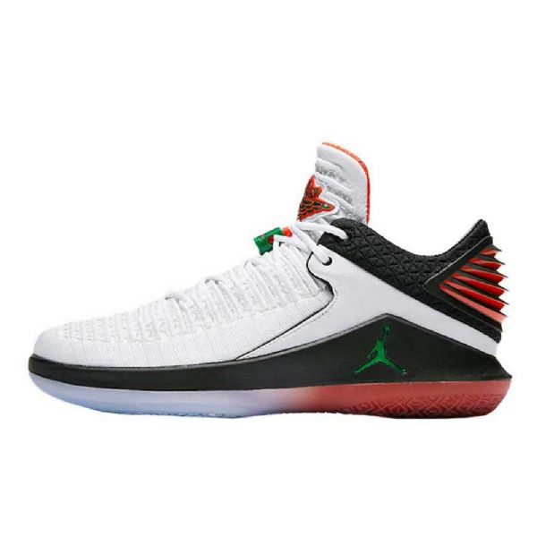 Nike Air Jordan 32 Matalat Topit Gatorade Like Mike Kengät Miehille Valkoinen Musta
