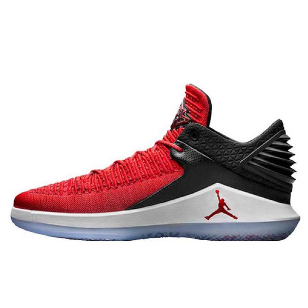 Nike Air Jordan 32 Matalat Topit Win Like 96 Kengät Miehille Punainen Musta