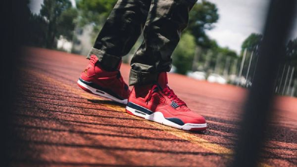 Nike Air Jordan 4 Fiba Kengät Miehille Punainen