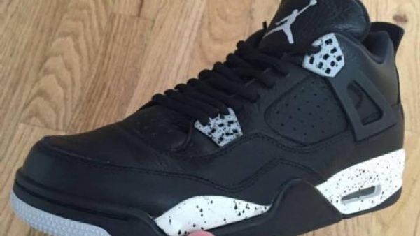 Nike Air Jordan 4 Oreo Kengät Miehille Musta