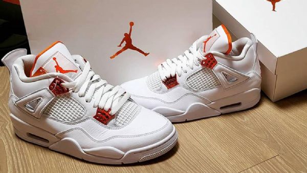 Nike Air Jordan 4 Pack Kengät Naisille Valkoinen Punainen