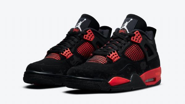Nike Air Jordan 4 Thunder Kengät Naisille Musta Punainen
