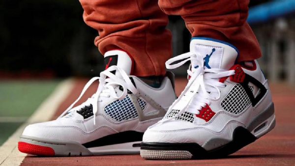 Nike Air Jordan 4 What The 4 Kengät Miehille Valkoinen