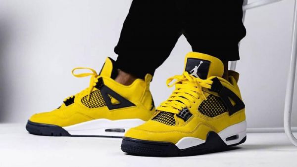 Nike Air Jordan 4ning Naisten Kengät Keltainen