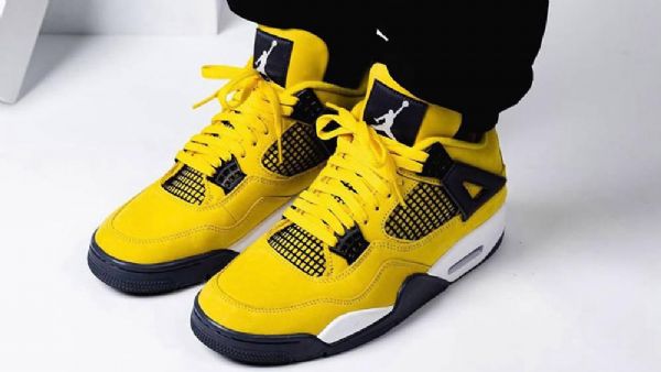Nike Air Jordan 4ning Naisten Kengät Keltainen