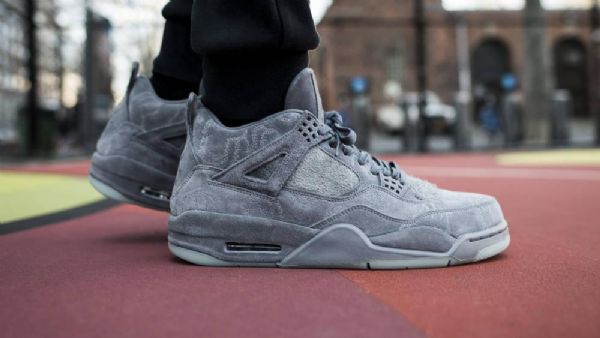 Nike Kaws Air Jordan 4 Kengät Miehille Harmaa