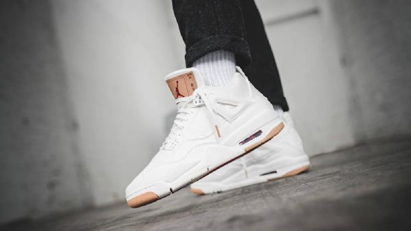 Nike Levis Air Jordan 4 Kengät Miehille Valkoinen