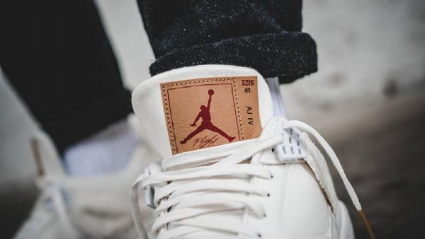 Nike Levis Air Jordan 4 Kengät Miehille Valkoinen