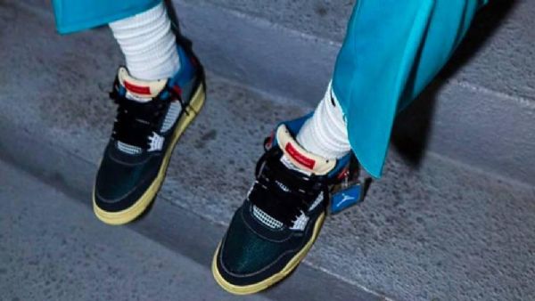 Nike Union Air Jordan 4 Off Noir Kengät Naisille Mustat