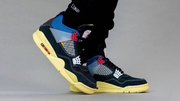 Nike Union Air Jordan 4 Off Noir Kengät Naisille Mustat