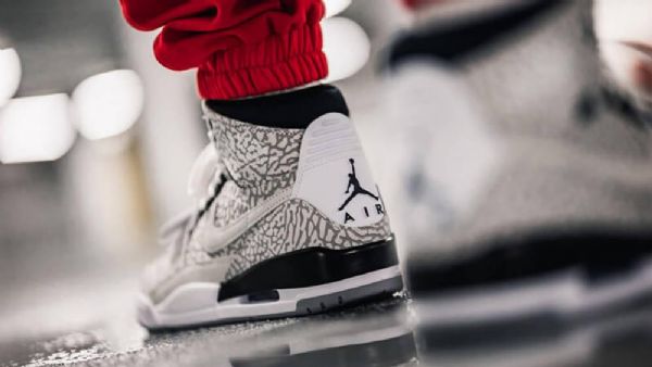 Nike Air Jordan Legacy 312 Kengät Miehille Harmaa Musta
