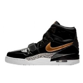 Nike Air Jordan Legacy 312 Kengät Miehille Mustakulta
