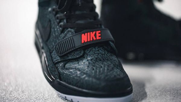 Nike Air Jordan Legacy 312 Kengät Miehille Mustat
