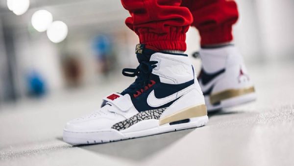 Nike Air Jordan Legacy 312 Kengät Miehille Valkoinen Kulta