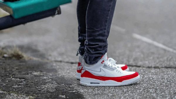 Nike Air Jordan 3 Tinker Kengät Miehille Valkoinen Punainen