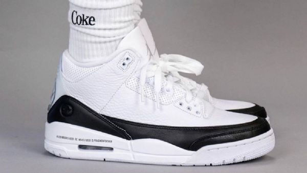 Nike Fragment Design Jordan 3 Miesten Kengät Valkoinen Musta