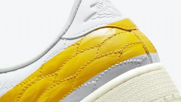 Nike Air Jordan 1 Center Court Kengät Miehille Kultaa