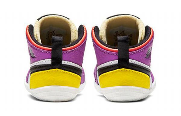 Nike Air Jordan 1 Crib Bootie Retro Koripallokengät Lapsille Monivärinen