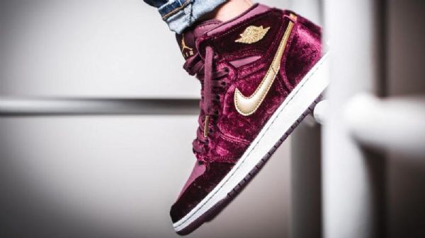 Nike Air Jordan 1 Gg Maroon Kengät Miehille Burgundy