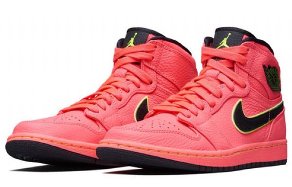 Nike Air Jordan 1 High Topit Premium Retro Koripallokengät Naisille Coral