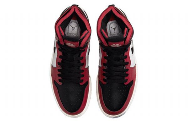 Nike Air Jordan 1 High Topit Zoom Comfort Chicago Bulls Retro Koripallokengät Naisille Punainen Musta