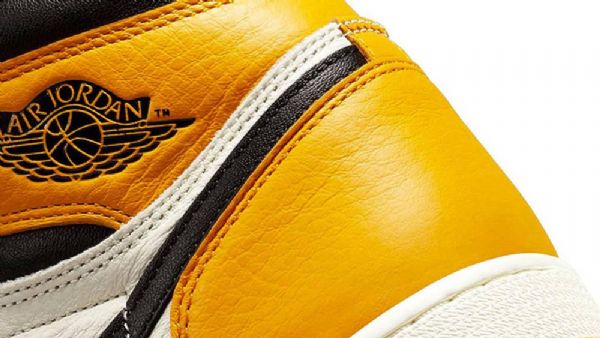 Nike Air Jordan 1 High Tops Og Toe Taksikengät Miehille Musta Keltainen Valkoinen