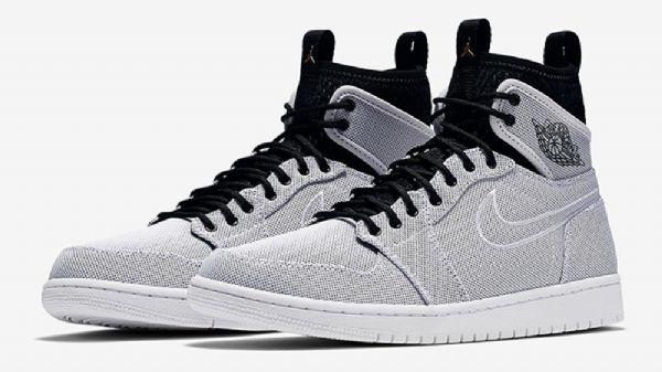 Nike Air Jordan 1 High Tops Ultra Kengät Miehille Valkoinen