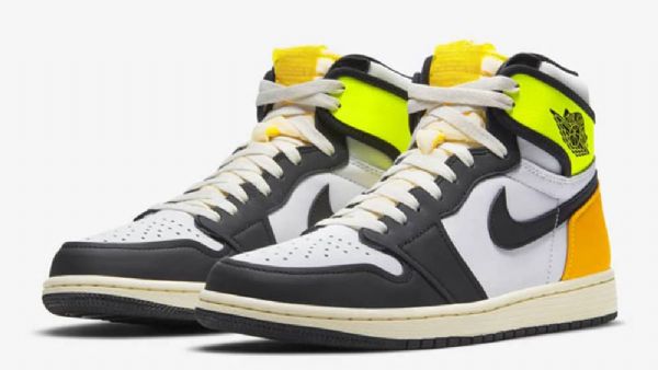 Nike Air Jordan 1 High Tops Volt Kengät Naisille Valkoinen Musta Kulta