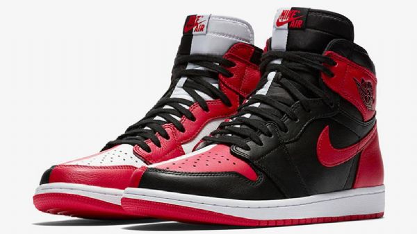 Nike Air Jordan 1 Homage To Home Kengät Miehille Musta Punainen
