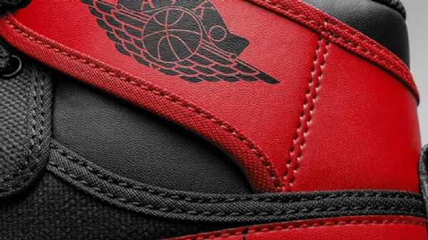 Nike Air Jordan 1 Ko Leveät Kengät Miehille Musta Punainen
