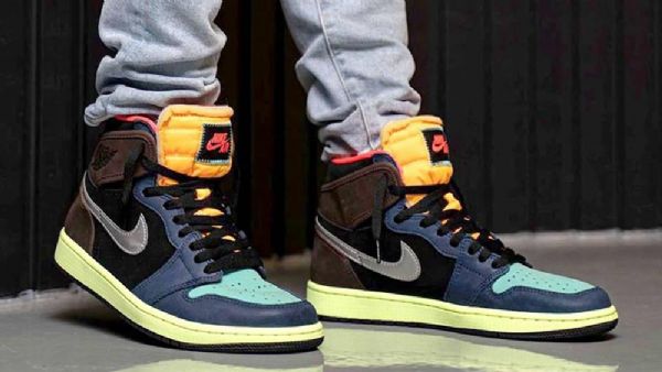 Nike Air Jordan 1 Korkeat Topit Og Bio Hack Kengät Miehille Monivärinen