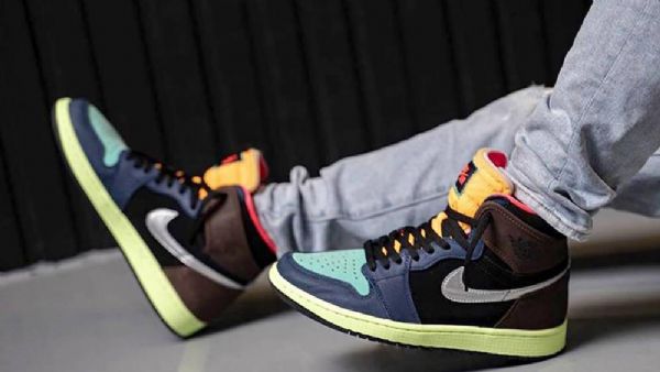 Nike Air Jordan 1 Korkeat Topit Og Bio Hack Kengät Miehille Monivärinen