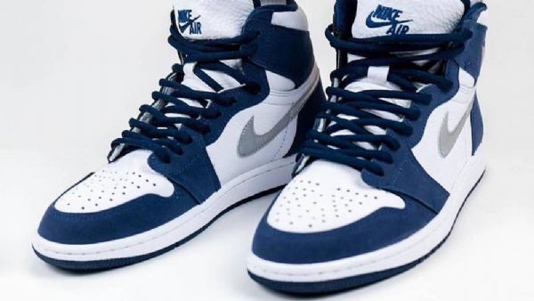 Nike Air Jordan 1 Korkeat Topit Og Japan Kengät Miehille Laivastonsininen