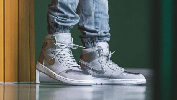 Nike Air Jordan 1 Korkeat Topit Og Japan Kengät Naisille Harmaa