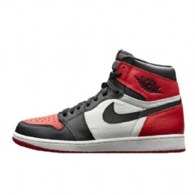 Nike Air Jordan 1 Leveävarvaskengät Miehille Musta Valkoinen Punainen