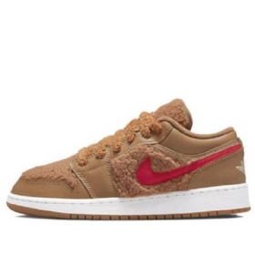 Nike Air Jordan 1 Low Tops Utility Gs Koripallokengät Miesten Ruskea