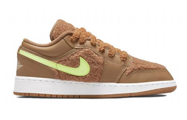 Nike Air Jordan 1 Low Tops Utility Gs Koripallokengät Miesten Ruskea