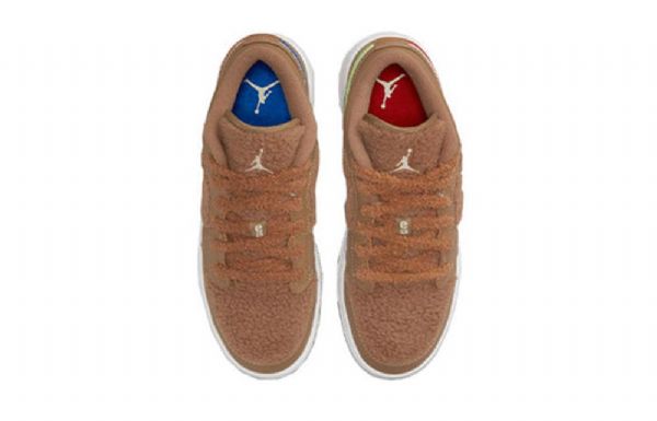Nike Air Jordan 1 Low Tops Utility Gs Koripallokengät Miesten Ruskea