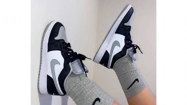 Nike Air Jordan 1 Matalat Kengät Miehille Vaaleanharmaa