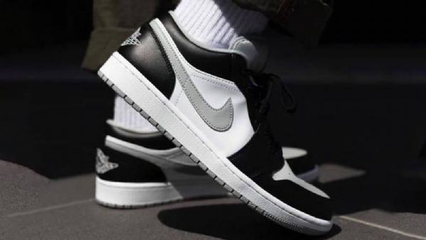 Nike Air Jordan 1 Matalat Kengät Miehille Vaaleanharmaa
