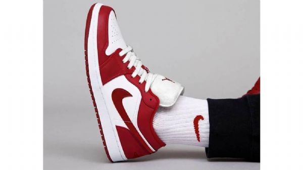 Nike Air Jordan 1 Matalat Kengät Naisille Punainen