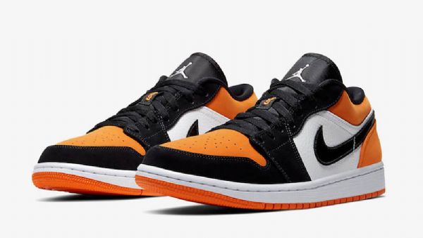 Nike Air Jordan 1 Matalat Shatteredboard-kengät Miehille Oranssimusta