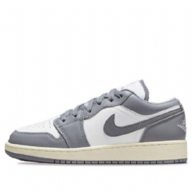 Nike Air Jordan 1 Matalat Topit Gs Koripallokengät Miehille Harmaa