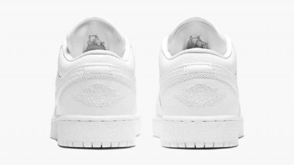 Nike Air Jordan 1 Matalat Topit Gs Triple Kengät Miehille Valkoinen