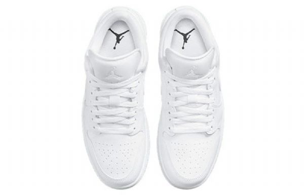 Nike Air Jordan 1 Matalat Topit Naisten Triple Retro Koripallokengät Valkoinen